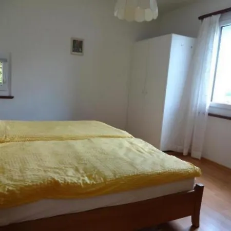 Vakantiehuis Eco-casa Paradiso G, Schwimmbad, Garten Und Wunderschone Seesicht, Ruhig Und Sonnig Gelegen Minusio
