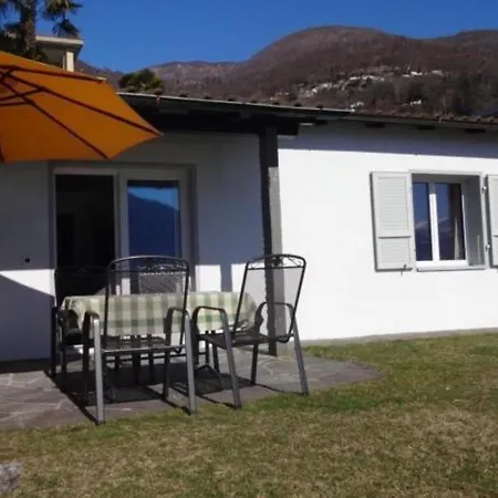 Eco-casa Paradiso G, Schwimmbad, Garten Und Wunderschone Seesicht, Ruhig Und Sonnig Gelegen