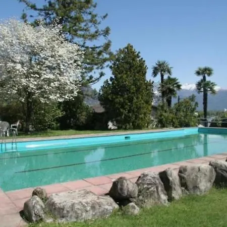 Eco-casa Paradiso G, Schwimmbad, Garten Und Wunderschone Seesicht, Ruhig Und Sonnig Gelegen بيت للعطل